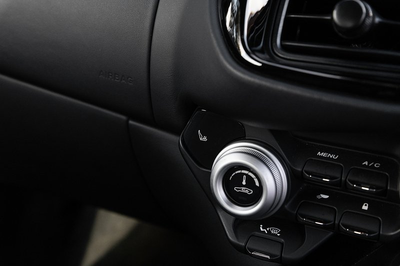 Used Aston Martin Vantage 2022 for sale - 76224042: Photo 16