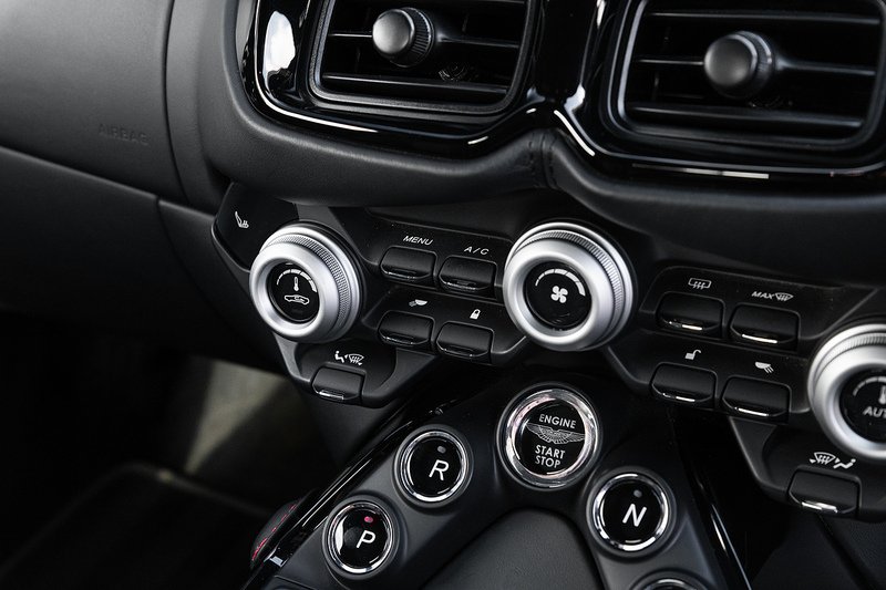 Used Aston Martin Vantage 2022 for sale - 76224042: Photo 17