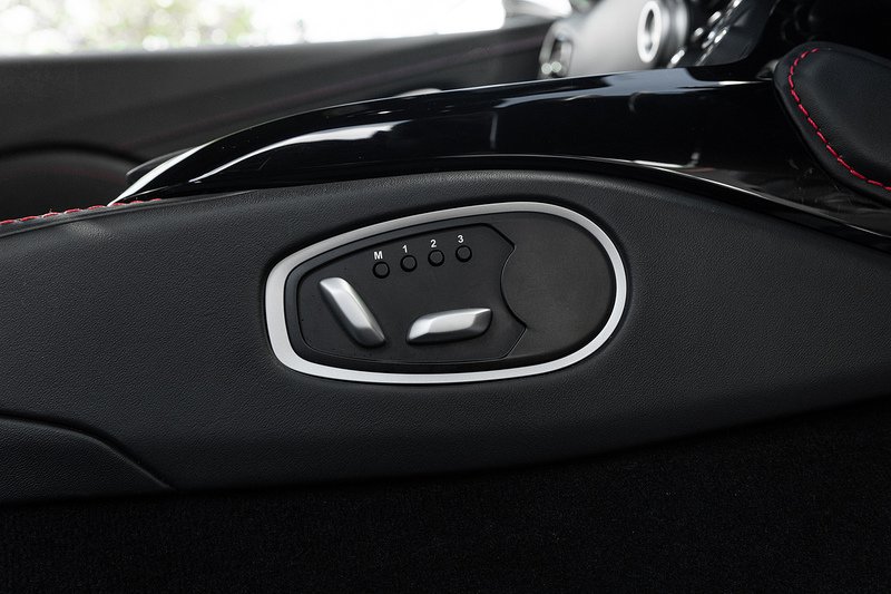 Used Aston Martin Vantage 2022 for sale - 76224042: Photo 24