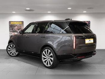 Used Land Rover Range Rover 2023 for sale - 76170176: Photo 2