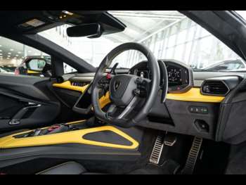 Used Lamborghini Revuelto 2024 for sale - 74237810: Photo