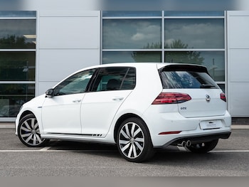 Used Volkswagen Golf 2018 for sale - 79435894: Photo