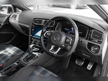 Used Volkswagen Golf 2018 for sale - 79435894: Photo