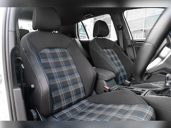 Used Volkswagen Golf 2018 for sale - 79435894: Photo