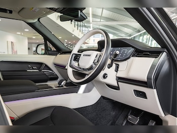 Used Land Rover Range Rover 2025 for sale - 78331399: Photo