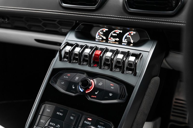 Used Lamborghini Huracan 2014 for sale - 77328692: Photo 11