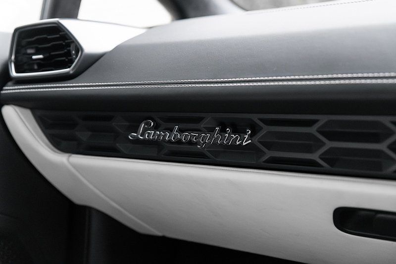 Used Lamborghini Huracan 2014 for sale - 77328692: Photo 16