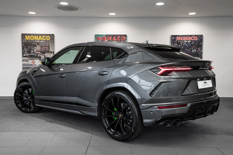 Used Lamborghini Urus 2019 for sale - 78040269: Photo 2