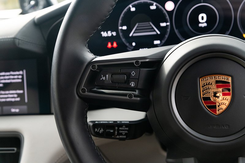 Used Porsche Taycan 2023 for sale - 76341095: Photo 20