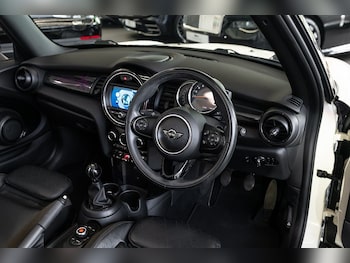 Used MINI Convertible 2018 for sale - 78847408: Photo