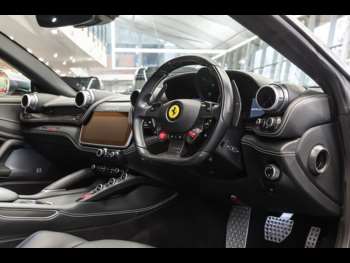 Used Ferrari GTC4Lusso 2019 for sale - 73367445: Photo