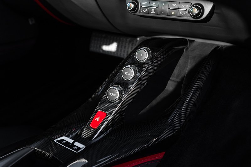 Used Ferrari 812 Superfast 2018 for sale - 76605279: Photo 14