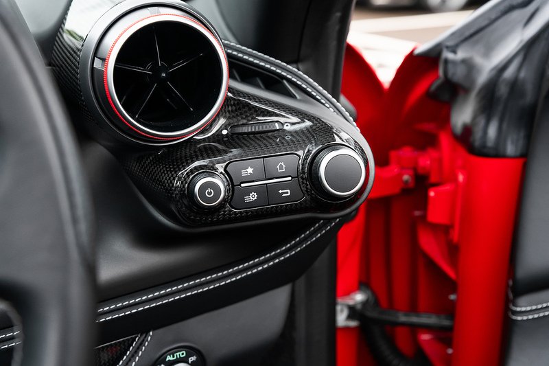 Used Ferrari F8 Spider 2021 for sale - 76173500: Photo 19