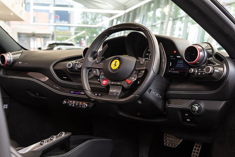 Used Ferrari F8 Spider 2021 for sale - 76173500: Photo 4