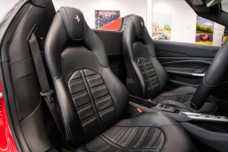 Used Ferrari F8 Spider 2021 for sale - 76173500: Photo 5
