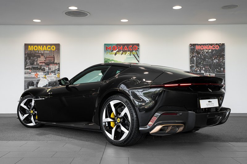 Used Ferrari 12 Cilindri 2024 for sale - 76740846: Photo 2