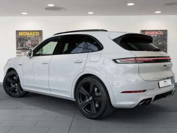 Used Porsche Cayenne 2025 for sale - 74516664: Photo