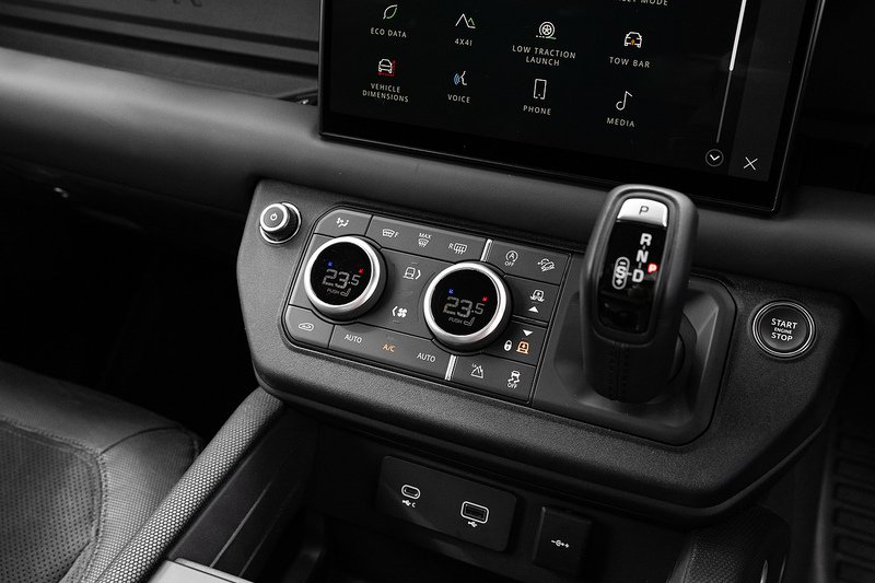 Used Land Rover Defender 2023 for sale - 78069559: Photo 10