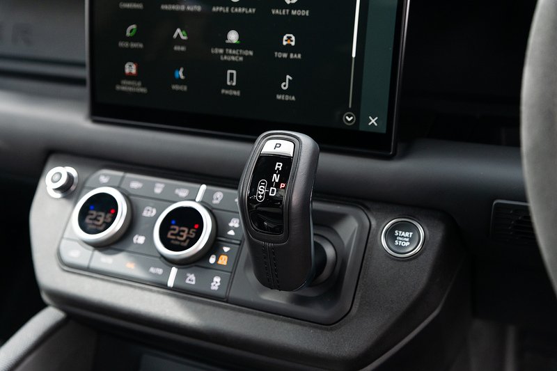 Used Land Rover Defender 2023 for sale - 78069559: Photo 12