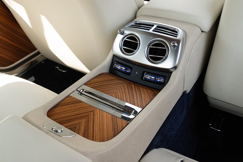 Used Rolls-Royce Wraith for sale - 77247383: Photo 24