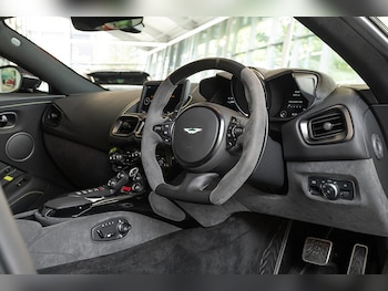 Used Aston Martin Vantage 2022 for sale - 78154534: Photo