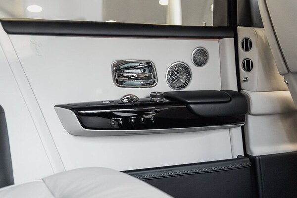Used Rolls-Royce Phantom 2019 for sale - 75189849: Photo 24