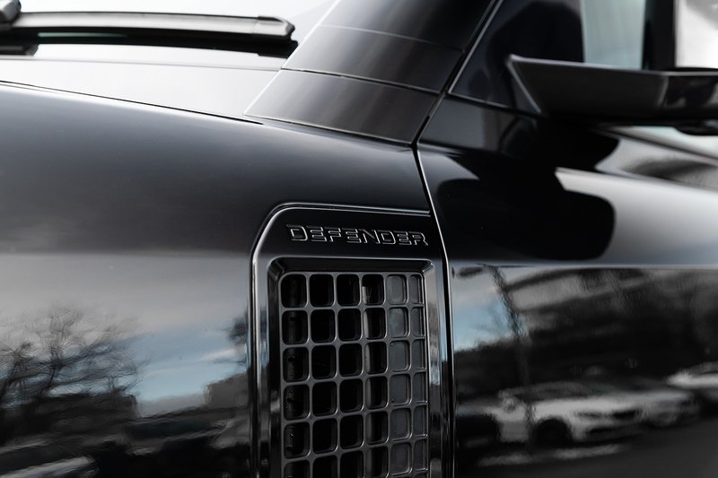 Used Land Rover Defender 2022 for sale - 77118252: Photo 24