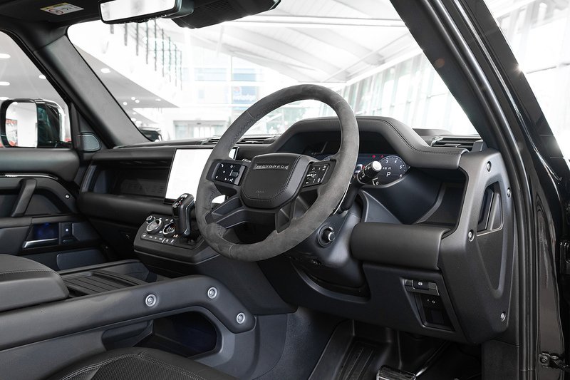 Used Land Rover Defender 2022 for sale - 77118252: Photo 3