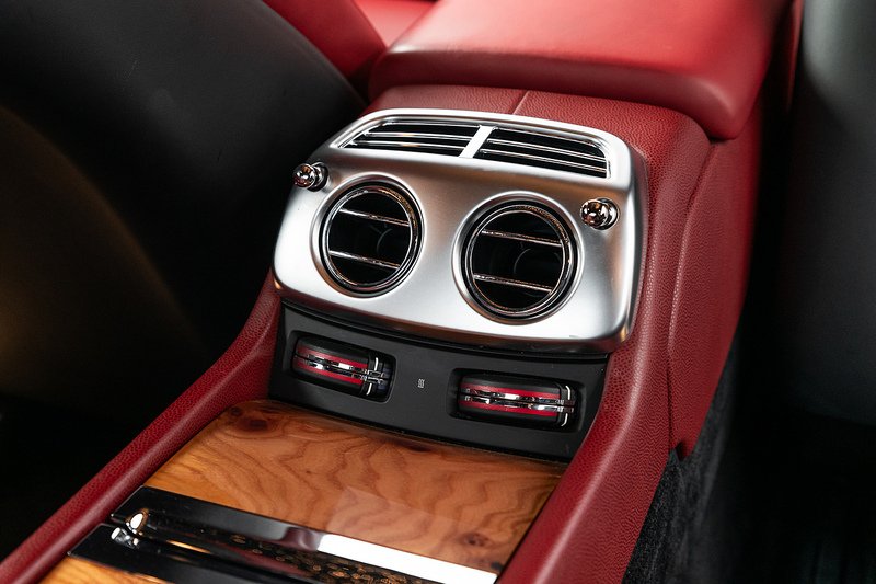 Used Rolls-Royce Wraith 2014 for sale - 76341091: Photo 26