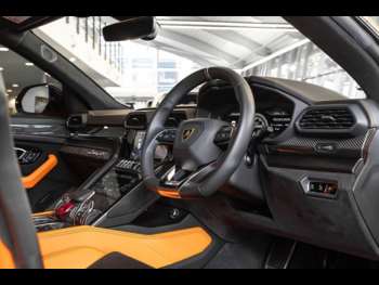 Used Lamborghini Urus 2021 for sale - 74806077: Photo