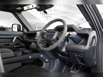 Used Land Rover Defender 2023 for sale - 78712426: Photo
