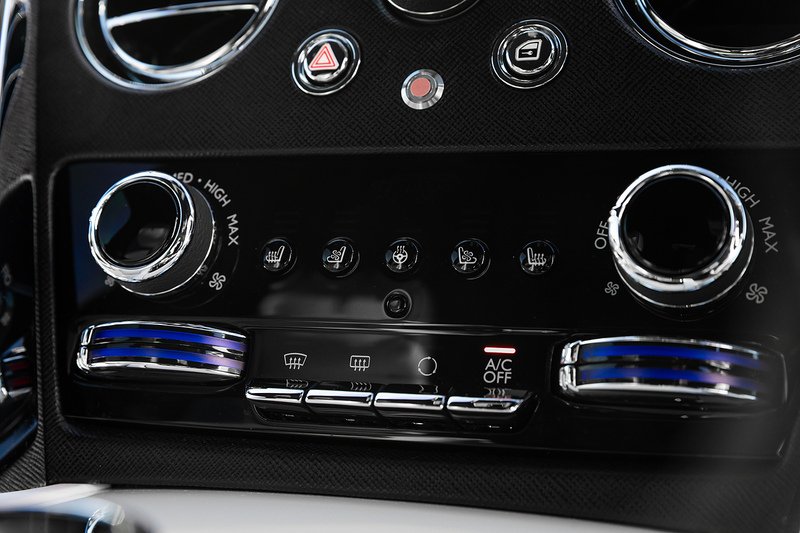 Used Rolls-Royce Cullinan for sale - 77247381: Photo 15