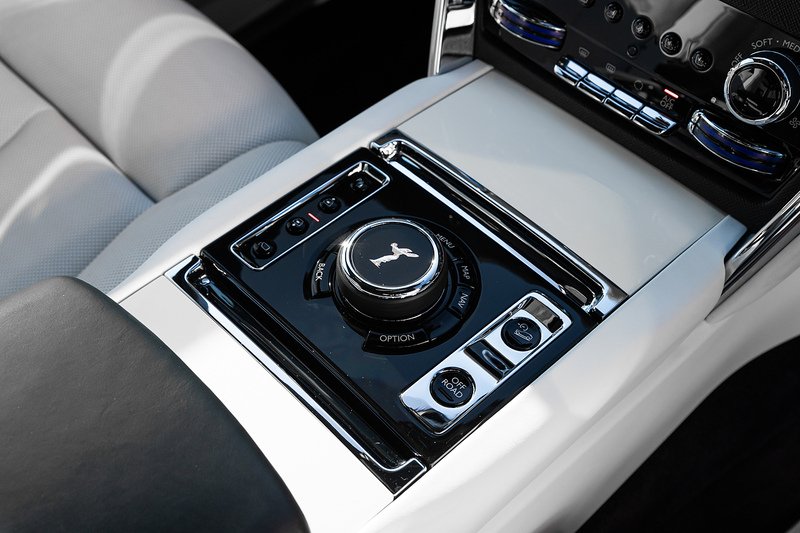 Used Rolls-Royce Cullinan for sale - 77247381: Photo 16