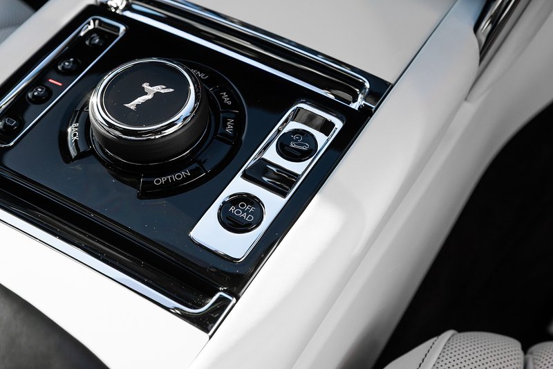 Used Rolls-Royce Cullinan for sale - 77247381: Photo 18