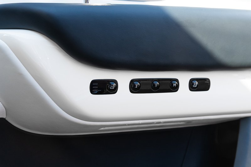 Used Rolls-Royce Cullinan for sale - 77247381: Photo 22