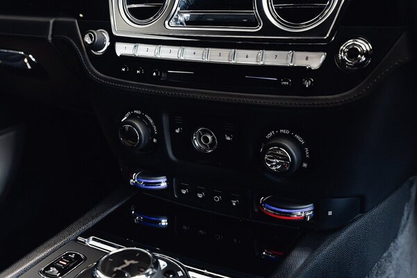 Used Rolls-Royce Wraith 2015 for sale - 72429272: Photo 11