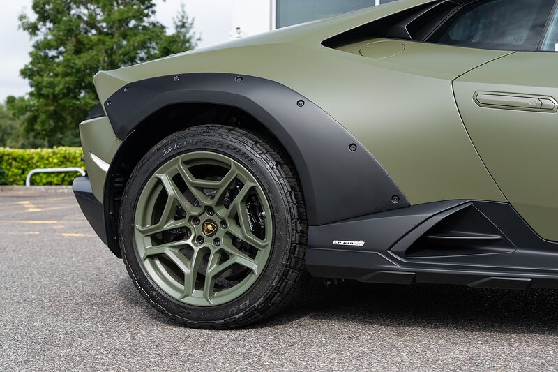 Used Lamborghini Huracan 2024 for sale - 76655508: Photo 8