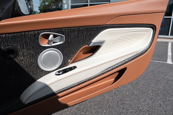 Used Aston Martin DBS 2019 for sale - 75283701: Photo 14