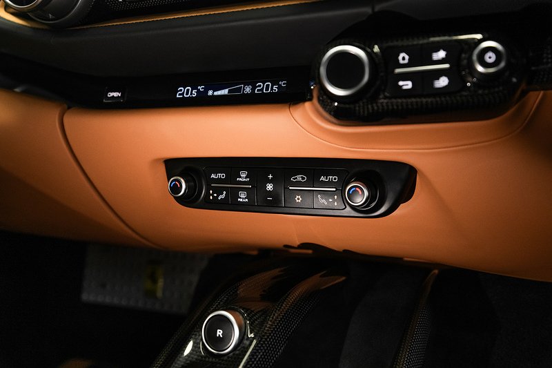 Used Ferrari 812 Superfast 2020 for sale - 77452583: Photo 22