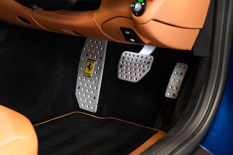 Used Ferrari 812 Superfast 2020 for sale - 77452583: Photo 25