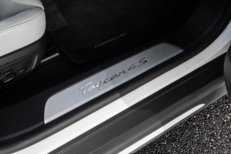 Used Porsche Taycan 2020 for sale - 77384864: Photo 17