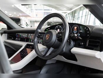 Used Porsche Taycan 2020 for sale - 77384864: Photo