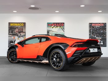Used Lamborghini Huracan 2024 for sale - 76106372: Photo 2
