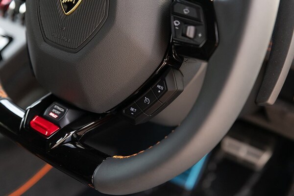 Used Lamborghini Huracan 2024 for sale - 76106372: Photo 36