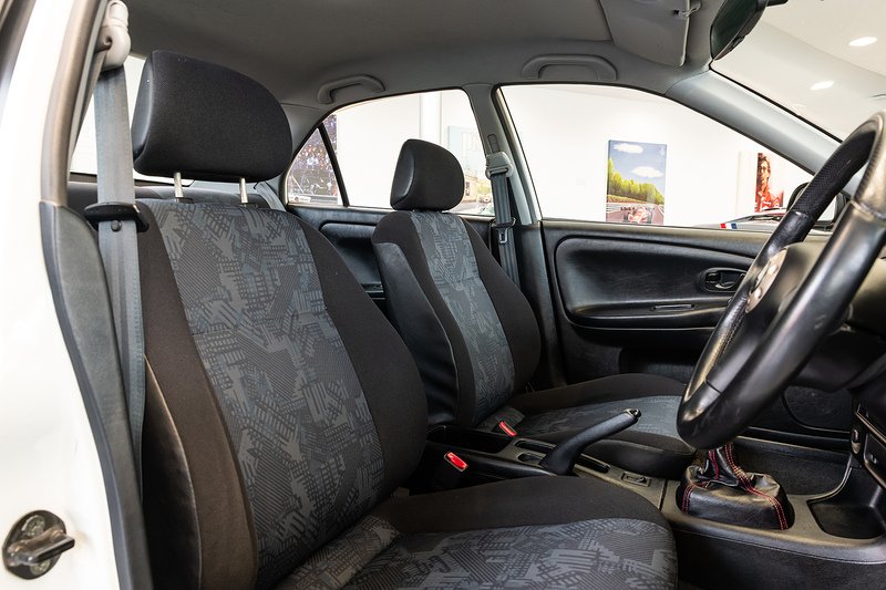 Used Mitsubishi Lancer 2000 for sale - 77846465: Photo 5