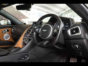 Used Aston Martin DB11 2016 for sale - 75123140: Photo