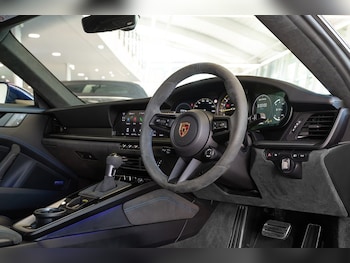Used Porsche 911 2023 for sale - 79418450: Photo