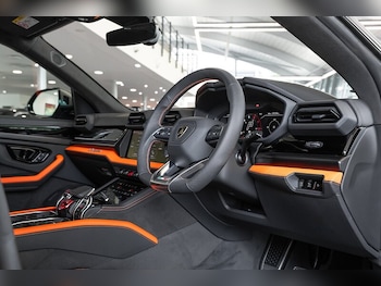 Used Lamborghini Urus 2025 for sale - 75243108: Photo