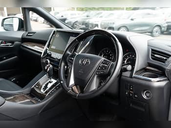 Used Toyota Alphard 2020 for sale - 79573828: Photo