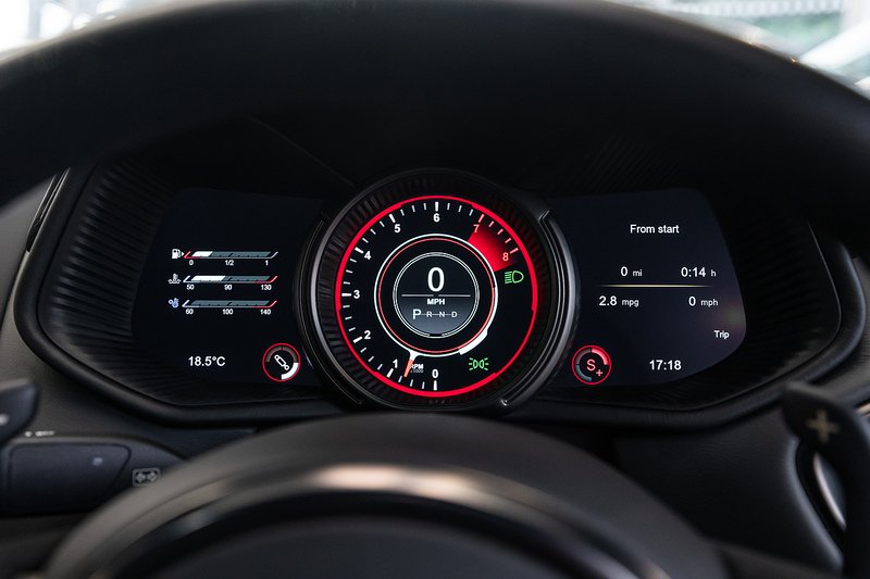 Used Aston Martin DB11 2019 for sale - 77508120: Photo 17